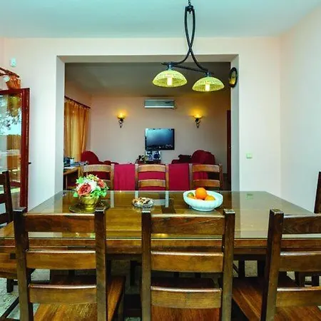 Anka - Five-bedroom With Terrace And Swimming Pool * Zaton (Dubrovnik-Neretva)