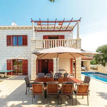 Anka - Five-bedroom With Terrace And Swimming Pool Apartment Zaton (Dubrovnik-Neretva)