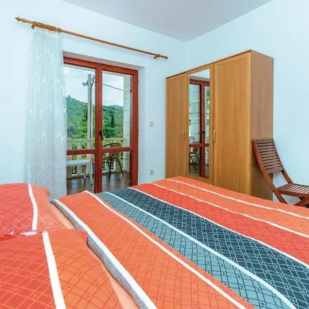 Anka - Five-bedroom With Terrace And Swimming Pool * Zaton (Dubrovnik-Neretva)
