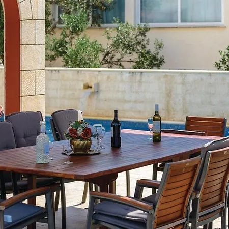 Anka - Five-bedroom With Terrace And Swimming Pool Zaton (Dubrovnik-Neretva)